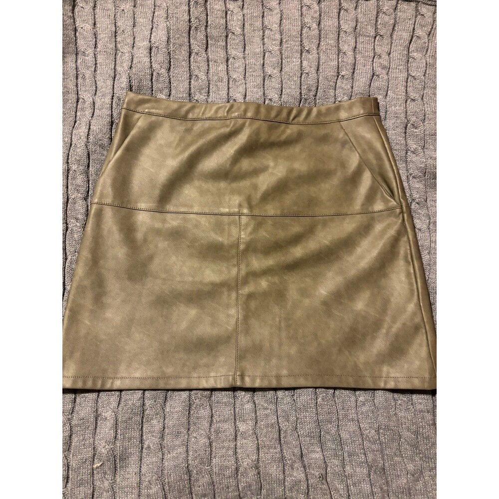 Vegan Leather Skirt by Shinestar